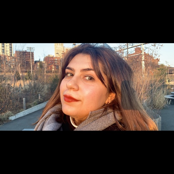 Meet your Posher, It's kaitlyn - Picture 2 of 2